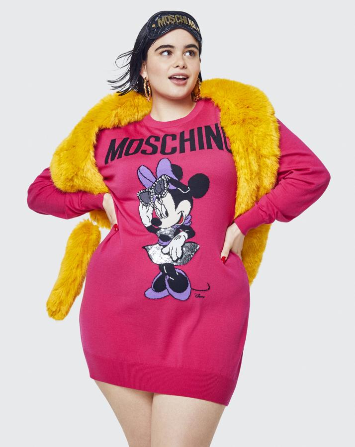 El jersey vestido con estampado de Minnie Mouse de MoschinoxH&M cuesta 99 euros, y la bufanda efecto piel amarilla, 59.99.