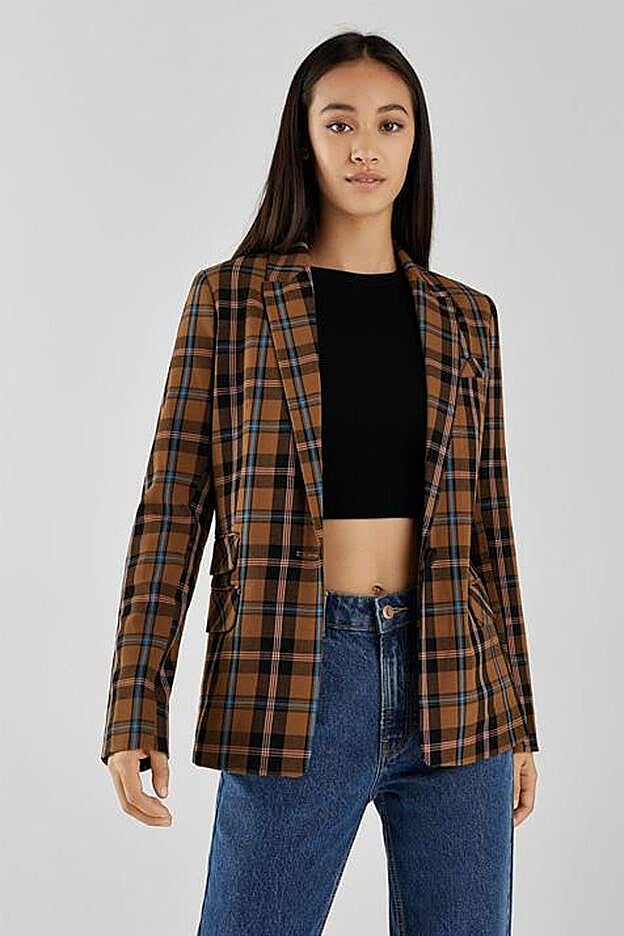 Blazer de cuadros con cuello y solapa de manga larga, 35,99 euros.