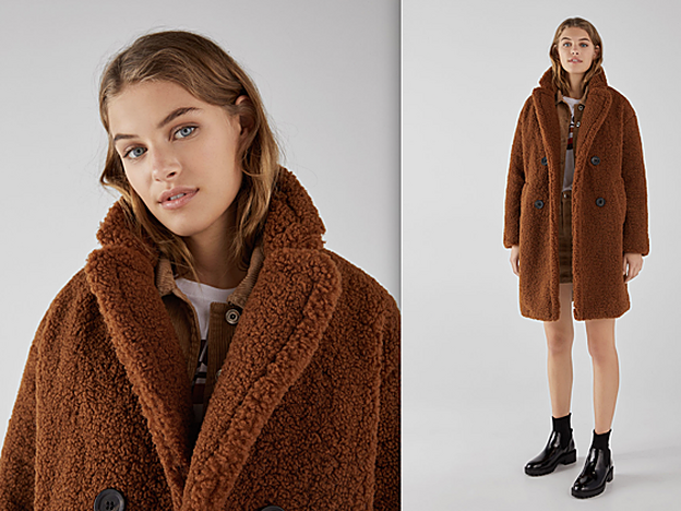 Abrigo de Stradivarius (49,99 euros).