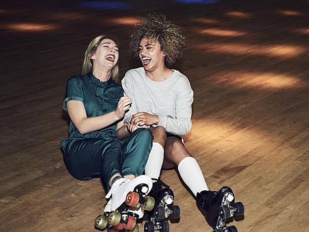 Ejercitarnos en pareja nos dará un buen chute de serotonina (la hormona de la felicidad).