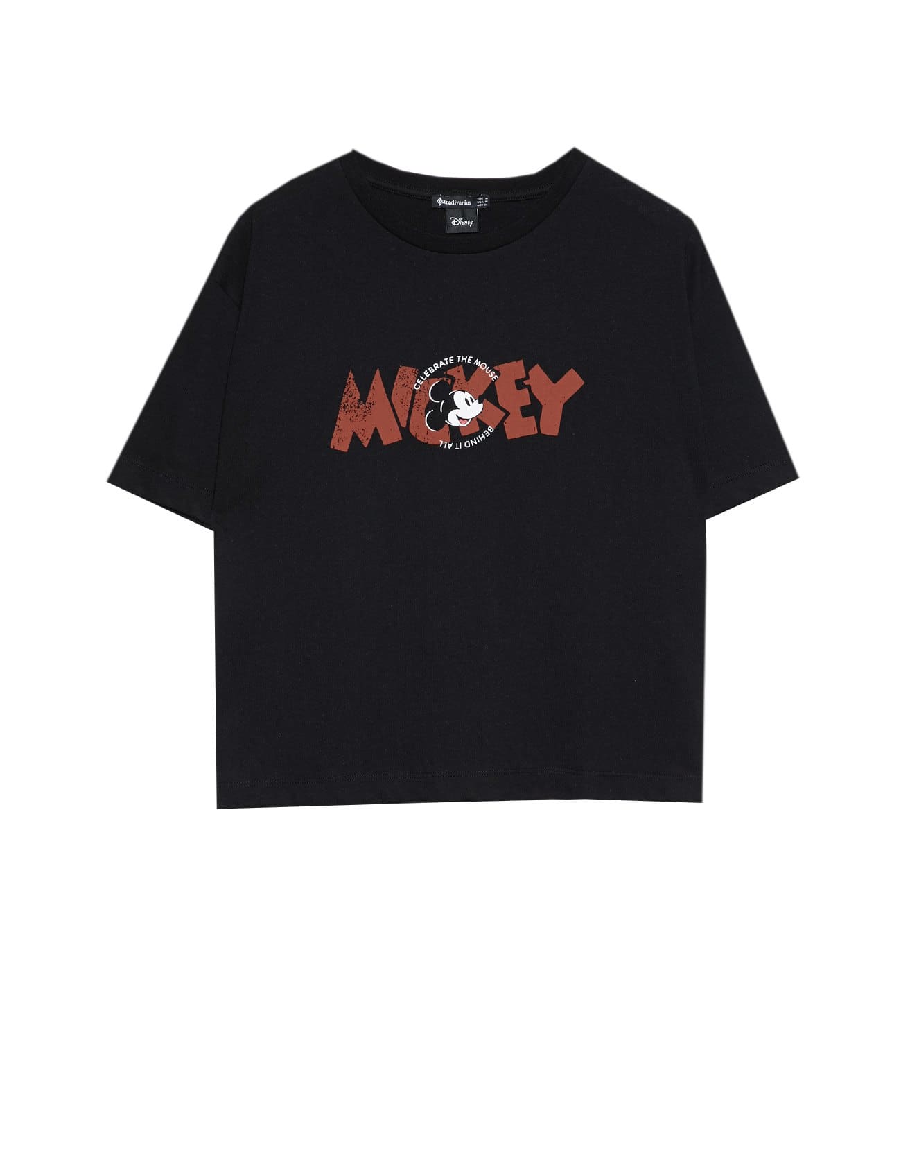 Camiseta de Mickey Mouse de Stradivarius: 12,99 euros.