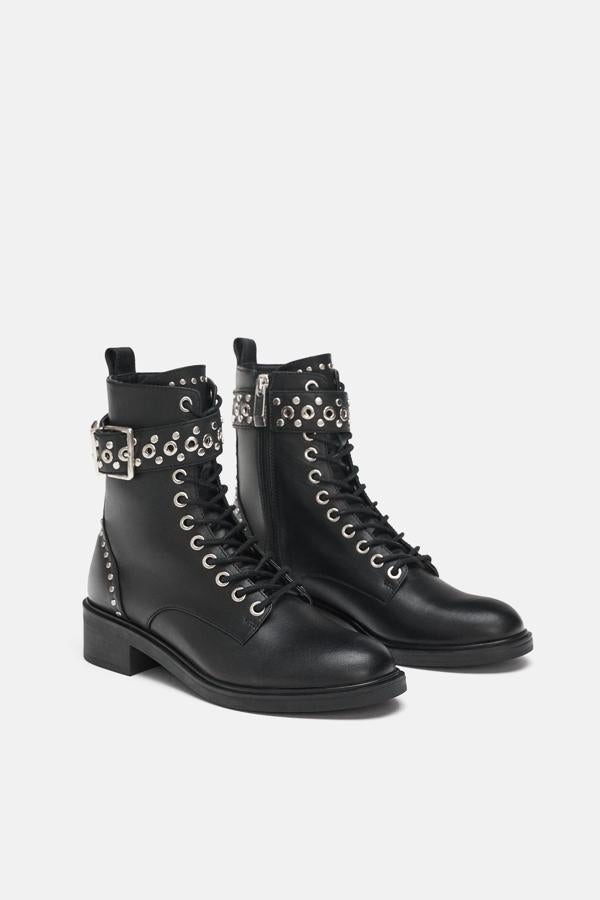 Si te gustan las botas militares pero quieres darles un twist de estilo, estas son las tuyas (69,95 euros).