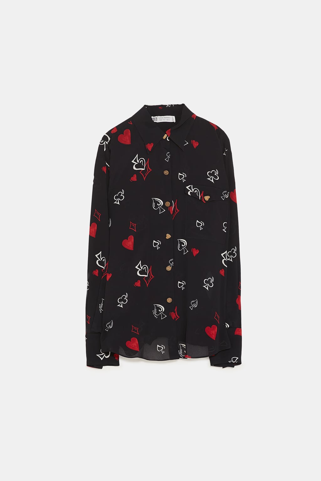 Camisa con estampado de corazones de Zara: 59,95 euros.