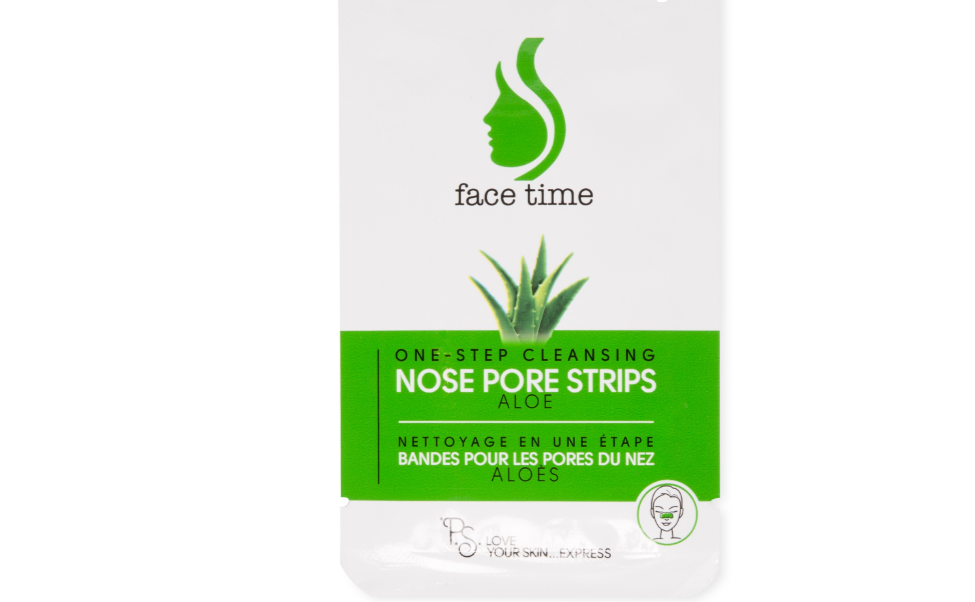 Aparte de aloe vera, contiene hamamelis y alantoína, para retirar la suciedad y las cabezas negras que ocupen la nariz(sobre todo las aletas) en pocos minutos. Dos unidades (1,50 €) En almacenes de la marca.