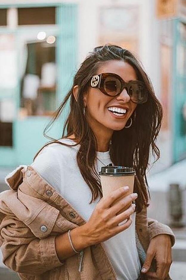 Agostina Saracco con cazadora de pana, de C&A.