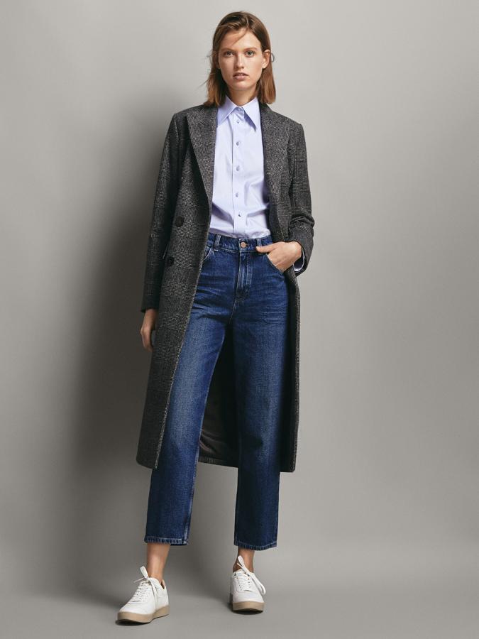 Vaqueros rectos clásicos, de Massimo Dutti. Su precio antes de las rebajas del Black Friday: 50 euros.