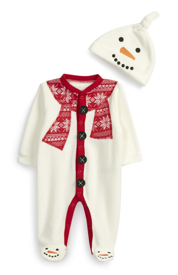 Con este pijamita tu peque estará graciosísimo. Lo que más nos gusta son las caritas en los pies y en el gorrito.