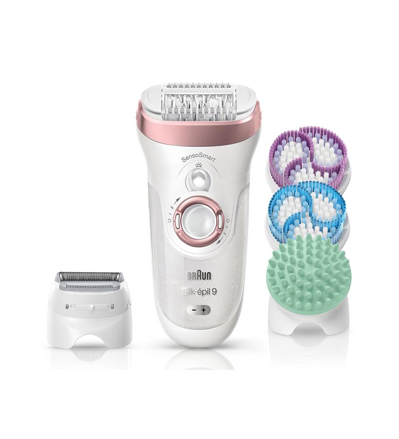 Esta depiladora eléctrica inalámbrica 4 en 1 con no solo depila, sino que también exfolia tu piel y la cuida gracias a sus 13 accesorios, incluidos una afeitadora y una recortadora para zonas sensibles.  Silk-épil 9 9/990 SkinSpa de Braun para Amazon  (antes 199,99 €, ahora 99,99 €).