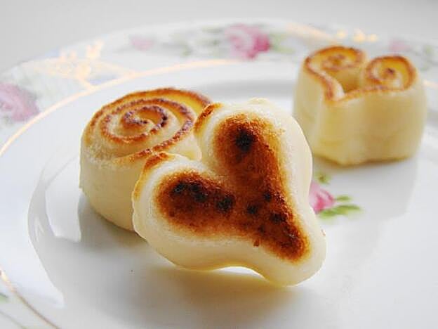 Es, junto con los polvorones tradicionales, uno de los dulces que más engordan.