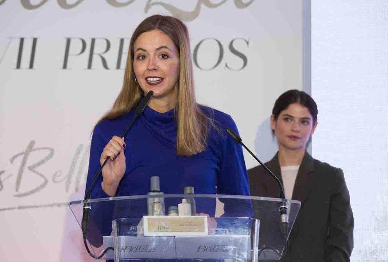 Ganador: Source Essentielle Radiance Oil de L’ Oréal Professionnel. Recogió el premio Macarena Berenguer, jefe de grupo Haircare & Styling de L’ Oréal Professionnel