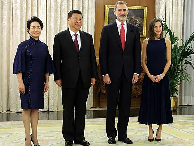 Los Reyes de España en su encuentro con el presidente de China y su esposa.