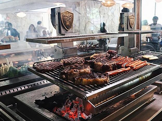 Parrilla de carne de Carbón Negro