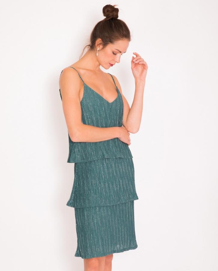 Vestido de tirantes en color verde con detalle de canalé y brillantes, 34,99 euros.