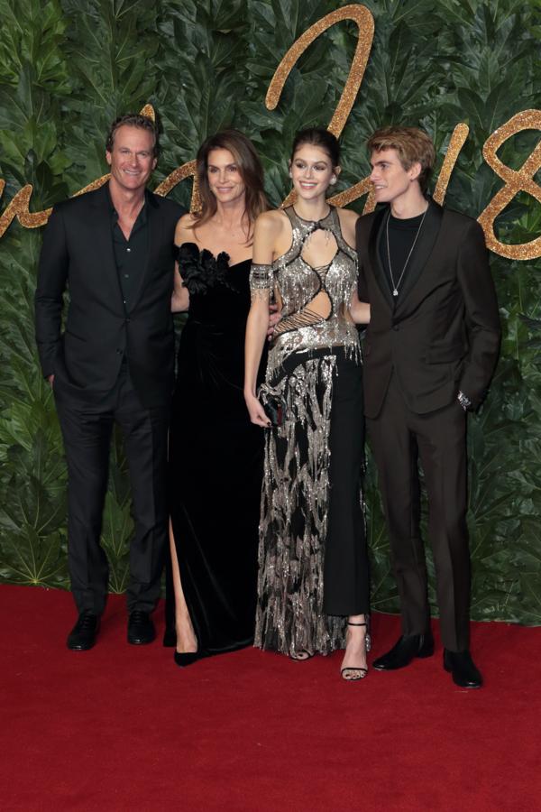 Cindy Crawford junto a su familia en los British Fashion Awards 2018