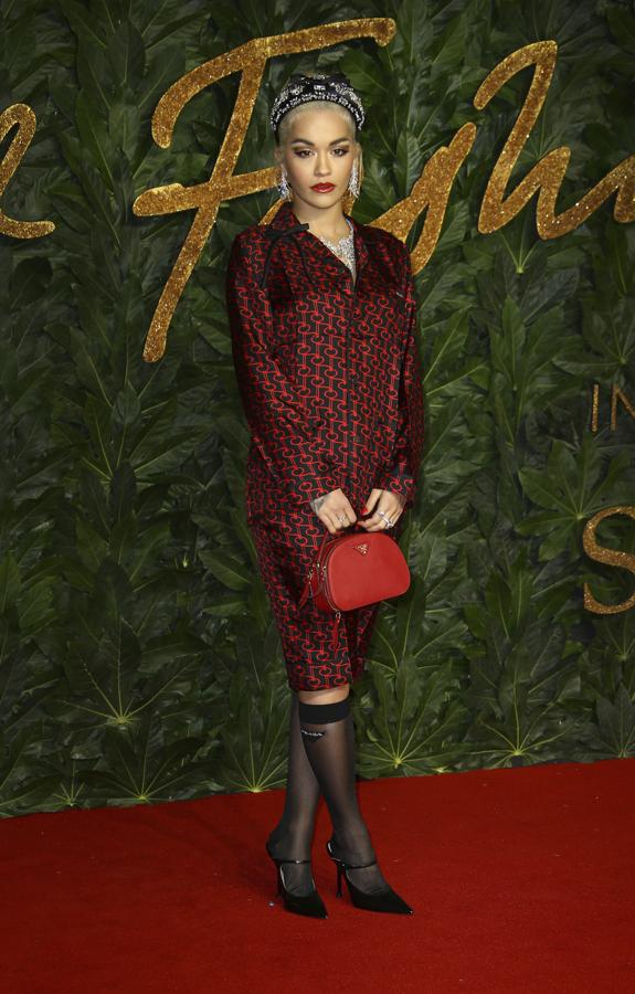 Rita Ora en los British Fashion Awards 2018