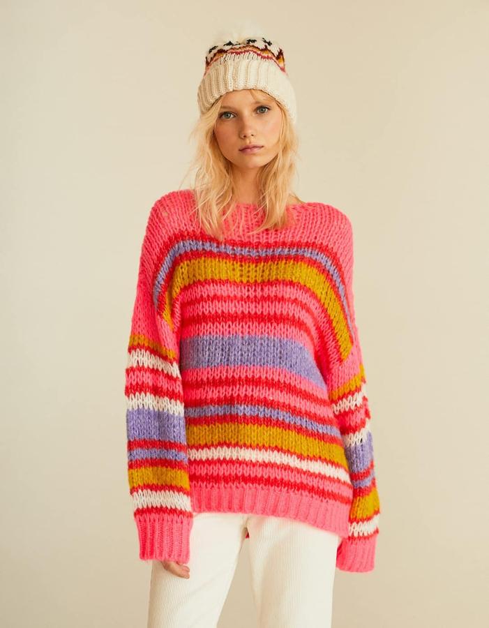 Jersey de rayas neón en color rosa flúor, 25,99 euros.