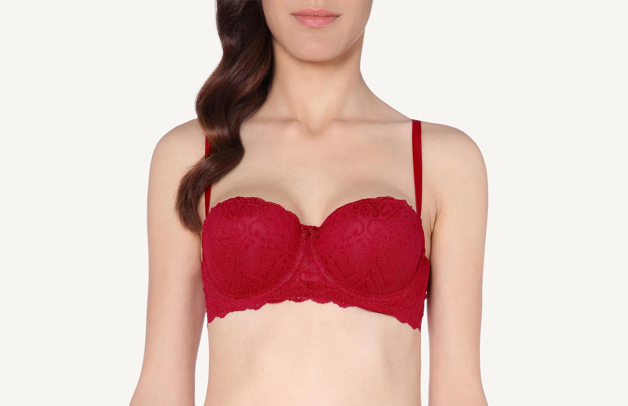 Sujetador de encaje con relleno de Intimissimi: 29,90 euros.