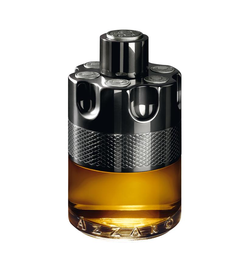 Sus notas recrean la promesa perfumada de una noche más que inolvidable: al anochecer están las notas de mandarina amarilla y canela; a medianoche se entremezclan el incienso y el comino, y al amanecer llegan el tabaco y el cedro del Atlas.  Wanted by Night de Azzaro  (84,55 € / 100 ml).