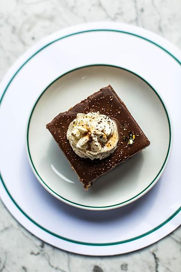 Tarta de chocolate negro y galletas Oreo