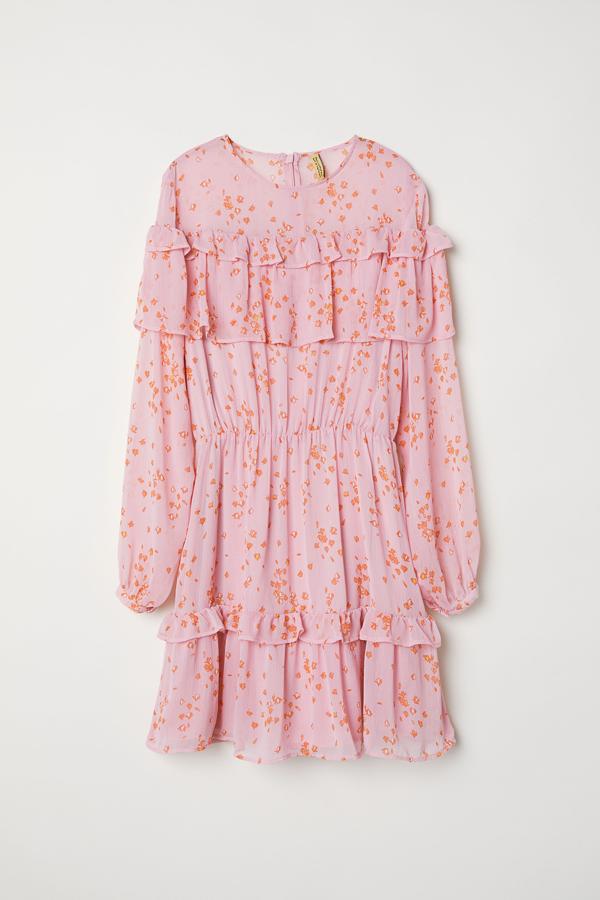 De gasa con efecto "arrugado" y volantes en el frontal, 23,99 euros.