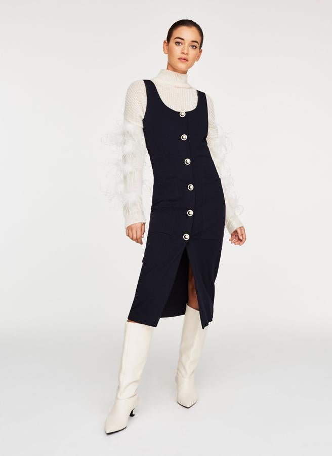 Sí, nos ha costado aceptarlas como tendencia pero ahora nos vuelven locas. Estas son perfectas y cuestan 99,95 euros.