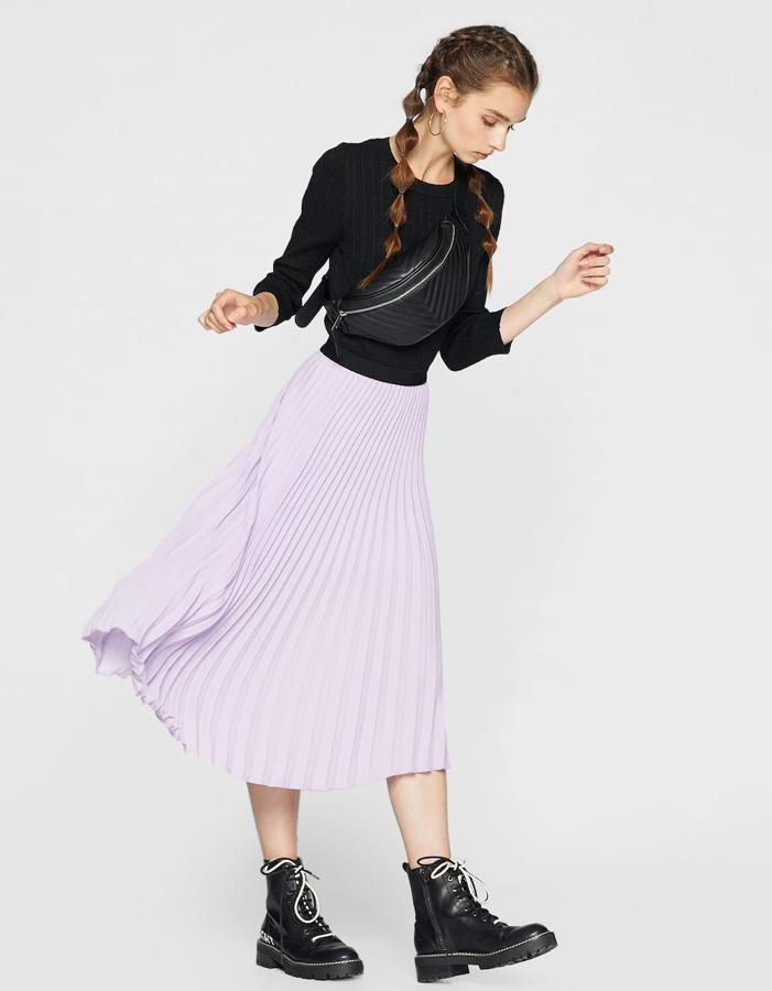 Falda plisada con cintura elástica, 12,99 euros.