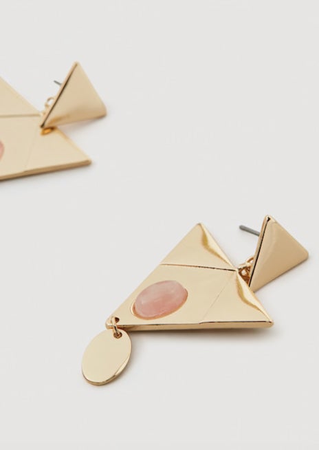 Pendientes colgantes de piedra de Mango: 3,99 euros.