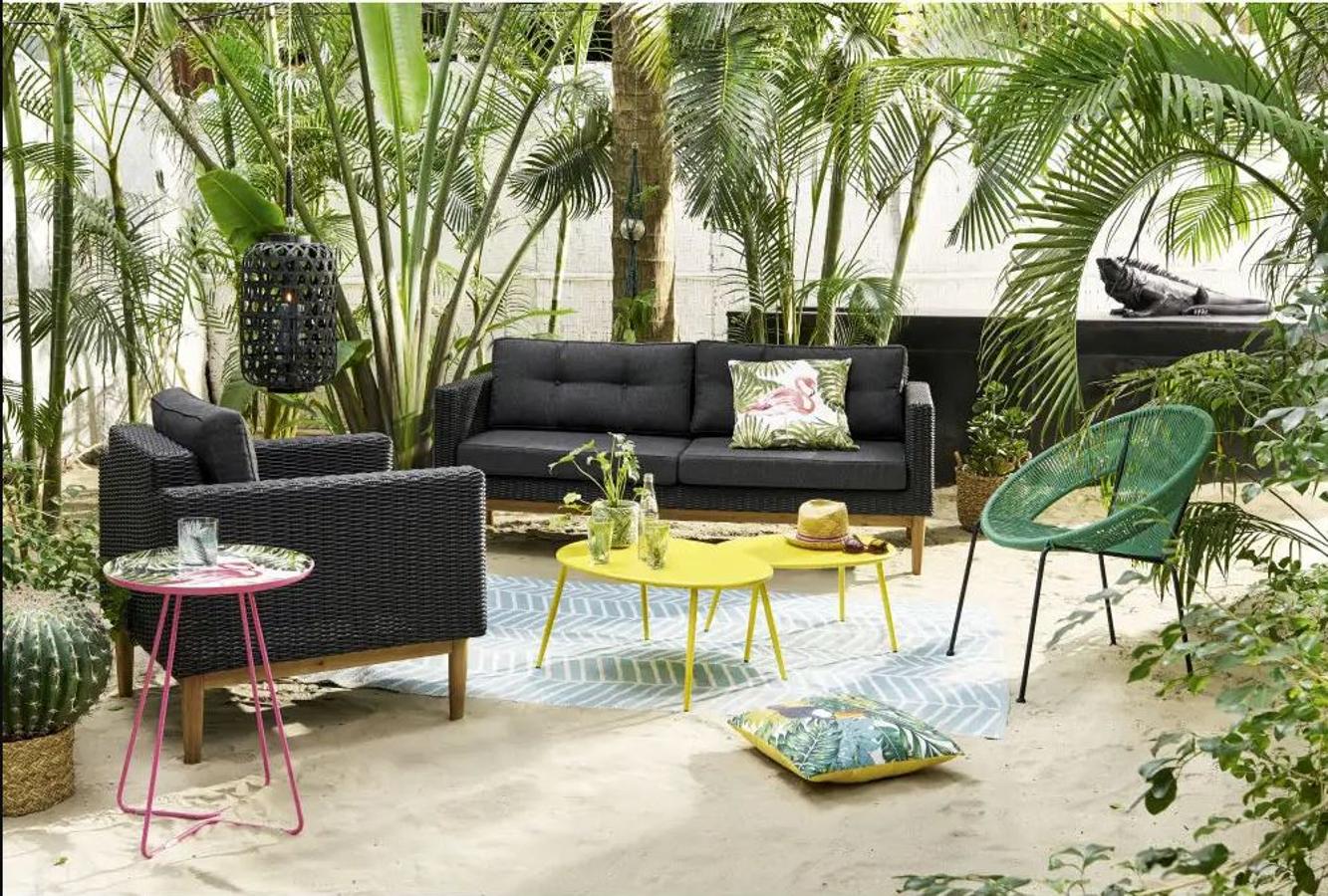 La silla redonda de hilo de resina verde Ko Samui pasa de 90 a 62 euros en las rebajas de Maisons du Monde.