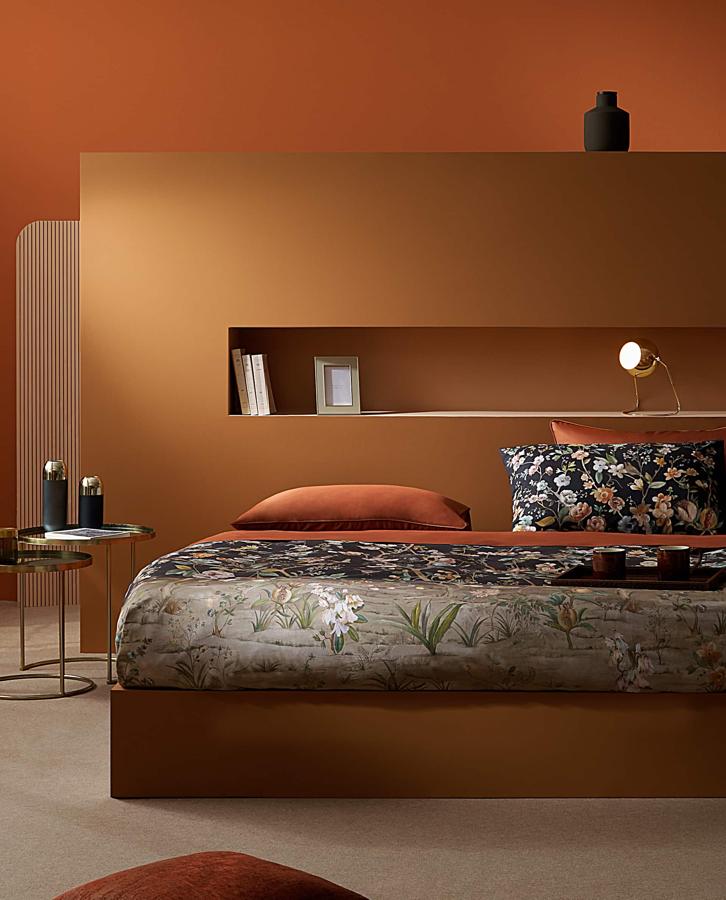 La funda nórdica con estampado floral pasa de 39.99 a 19.99 euros en las rebajas de Zara Home.