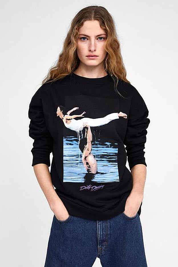 Sudadera de Zara (25,95 euros).