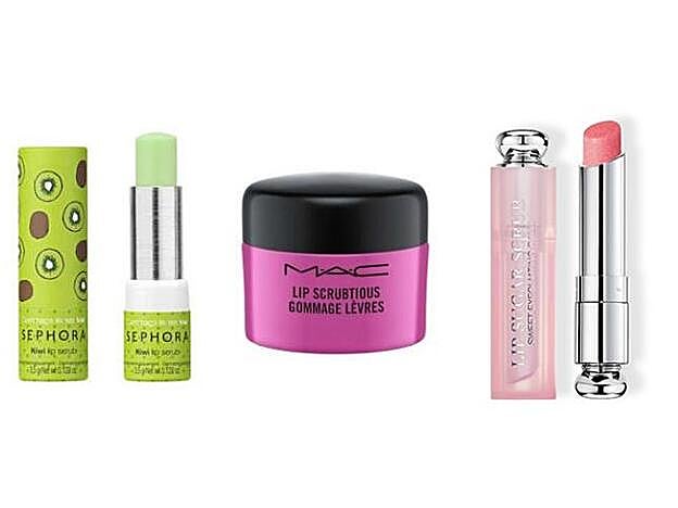 1. Exfoliante sabor kiwi potenciador del brillo de Sephora Collection. (4,95 euros). 2. Exfoliante a base de azúcar Lip Scrubtious Summer Berry de MAC. (17,50 euros). 3. Exfoliante labial de azúcar Dior Addict (37,50 euros).