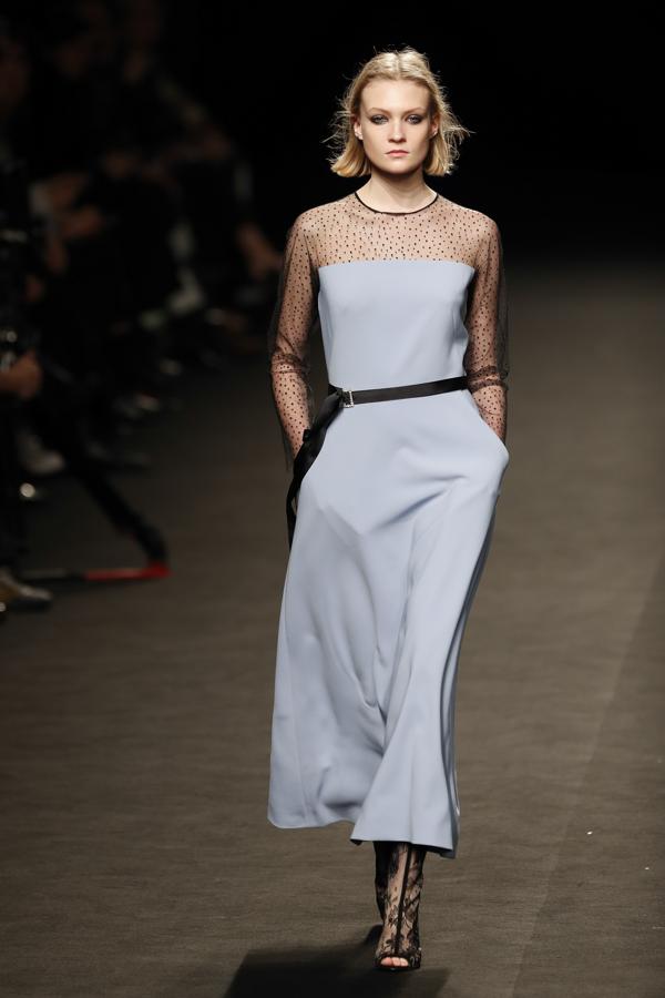 Este delicado vestido de cóctel de The 2nd Skin, perfecto para recibir la visita en Palacio de algún mandatario internacional.