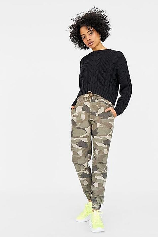 Los más originales: unos "jogger" con estampado de camuflaje.