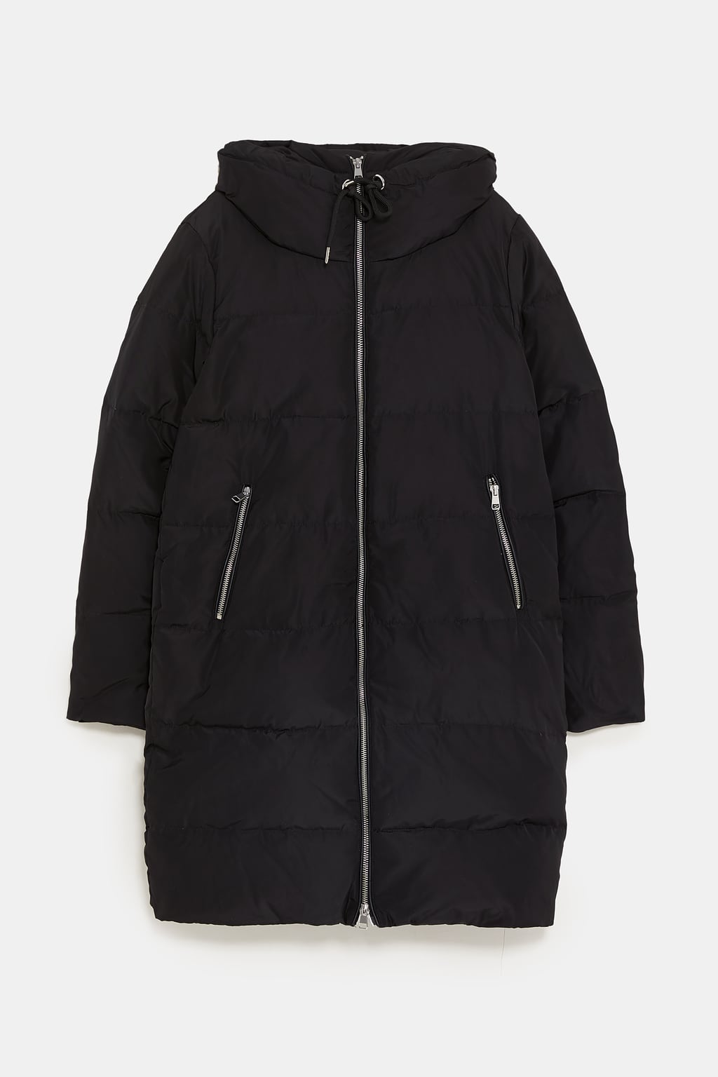 Abrigo plumífero con capucha de Zara: 49,99 euros.