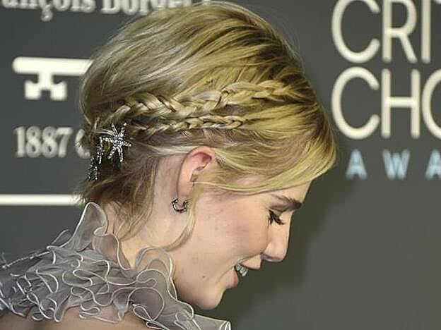 El peinado de Lucy Boynton es toda una inspiración.