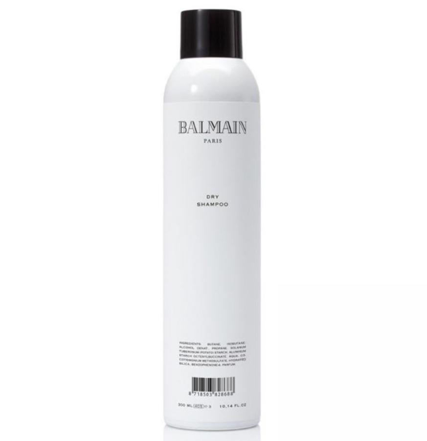 Spray que refresca instantáneamente el pelo y absorbe la grasa del cuero cabelludo, dejando un brillo y ligereza inmediata. Perfecto para crear texturas mate y dar volumen a tu peinado. Es apto para todo tipo de cabellos al aportarles más brillo y dejando el aroma exclusivo de la casa Balmain. (22,90 €)