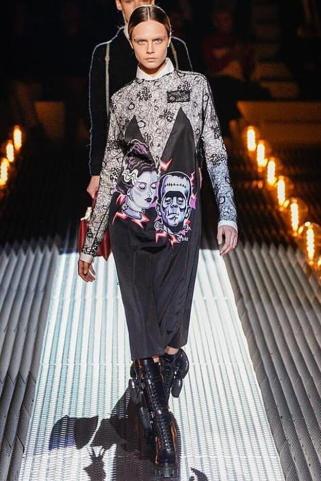 Cara Delevingne desfile para Prada con un vestido tributo a los Frankenstein.