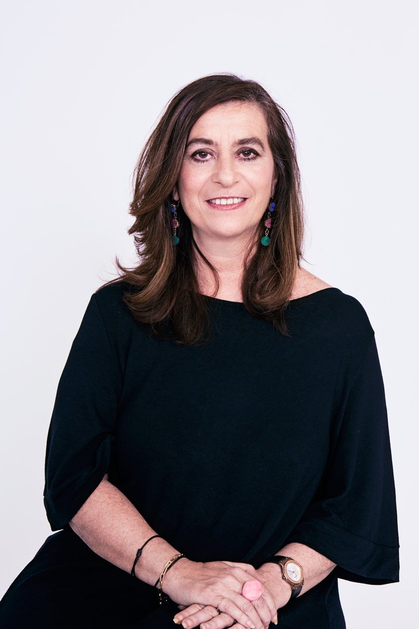 Fiscal y portavoz de la Fiscalía Provincial de Valencia. “El 8M marcó un hito. La reacción social a la sentencia de La Manada no hubiera sido posible sin ese antecedente. Fue una especie de puñetazo en la mesa, de decir que ya está bien, y que somos muchas –y muchos– quienes lo pensamos. Como contrapunto, han surgido reacciones airadas, incluso violentas. Me gustaría pensar que son los últimos estertores de un machismo herido de muerte. Pero la irrupción de partidos que niegan la existencia de la violencia de género e incluyen en su programa la derogación de la Ley Integral muestran que no podemos bajar la guardia”.