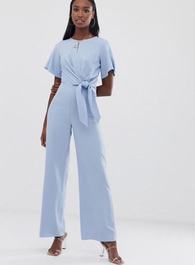 Mono largo azul con detalle de lazo de Missguided Tall, 53,99 euros.