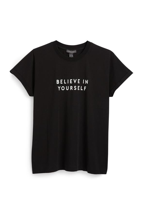 Camiseta feminista con el mensaje 'Believe in yourself', de Primark (5 euros)