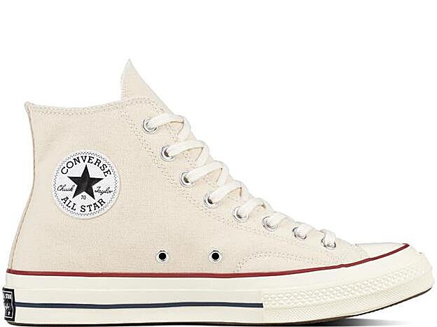 El modelo All Star Chuck'70 de Converse que lleva Collage Vintage.