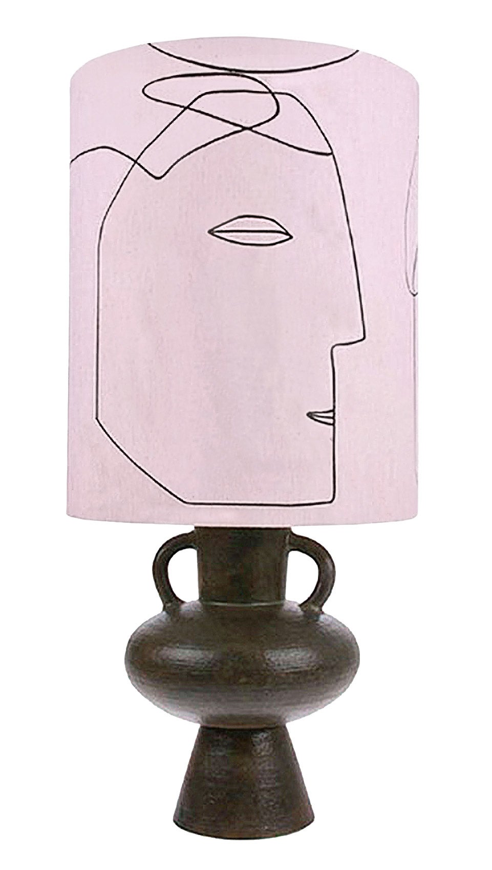 Como si viajaran desde los años 40, las lámparas de HK Living parecen realizadas por los maestros de las vanguardias.