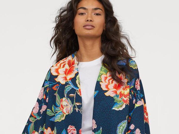 Fotos: Abrigos, trench y gabardinas ligeras con un plus de romanticismo primaveral