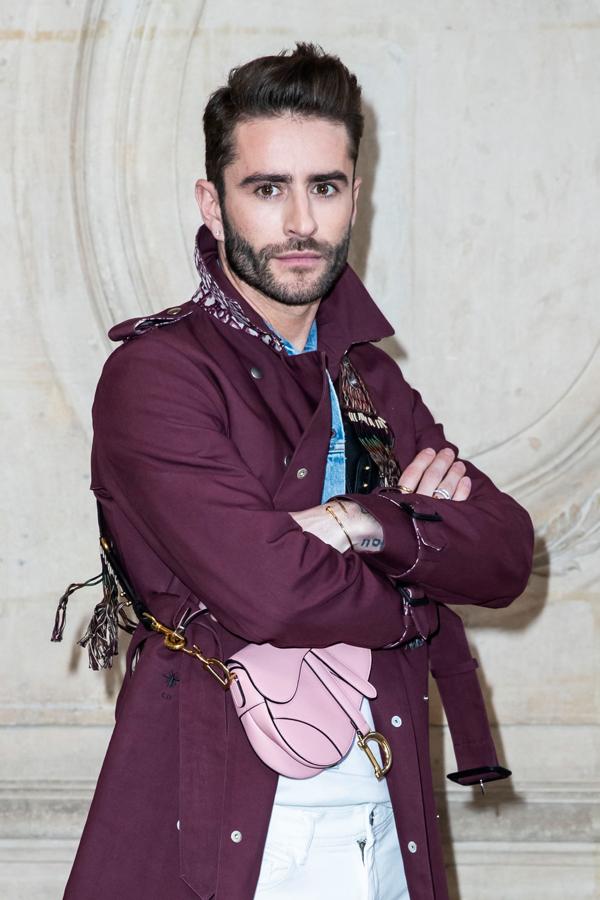 "Resulta que burlarse de mí, de mi manera de hablar, de mis gustos musicales, de mis gustos en general, todo aquello no era suficiente para esa pandilla". Así sacó a la luz Pelayo Díaz, en su libro autobiográfico, que fue víctima del 'bullying'.