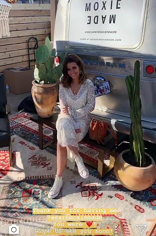 Vimos este vestido de lentejuelas en uno de sus 'stories' de Instagram recientes.