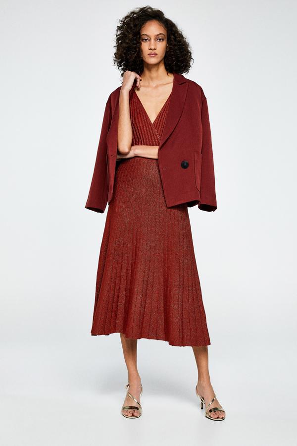 Cuando le vimos a  Kate Middleton un vestido de Missoni maravilloso  y encontramos este clon en Sfera por 39.99 euros, supimos que nos lo acabaríamos poniendo para una boda esta primavera..