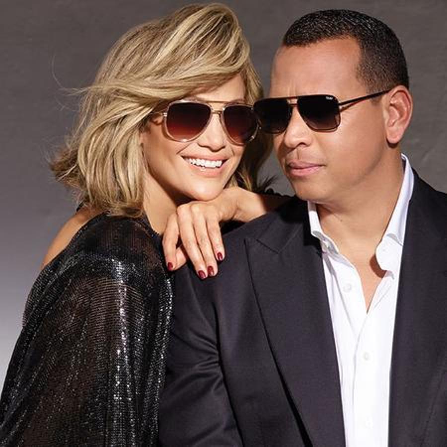 Estas gafas de silueta aviador son súper favorecedoras y quedan bien a todos los tipos de rostro. Son el modelo All In de la colección Quay x JLo, y cuestan 55 euros.