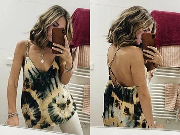 Carlota Weberm con el top tie-dye de Zara en 21Buttons.