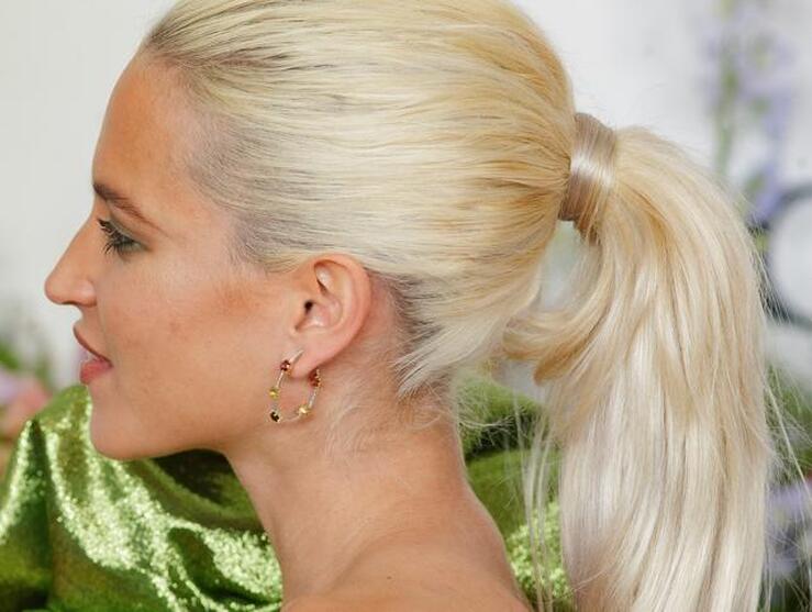 Fotos: Emma Roberts, Ana Fernández, Paula Echevarría… Los mejores looks de belleza de la semana