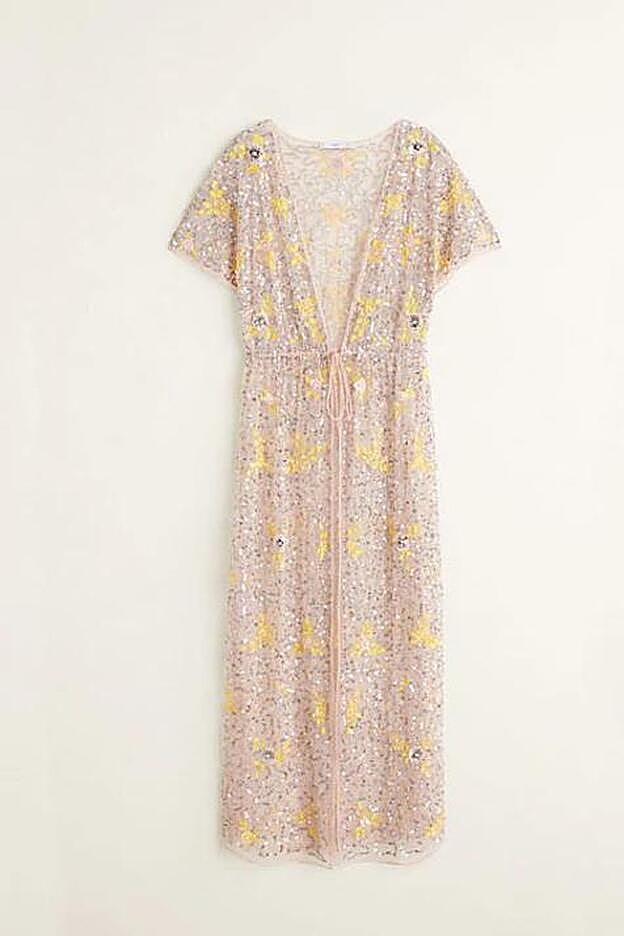 Caftán bordado con lentejuelas, 99,99 euros.